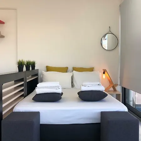 Apartment 360° Window-view